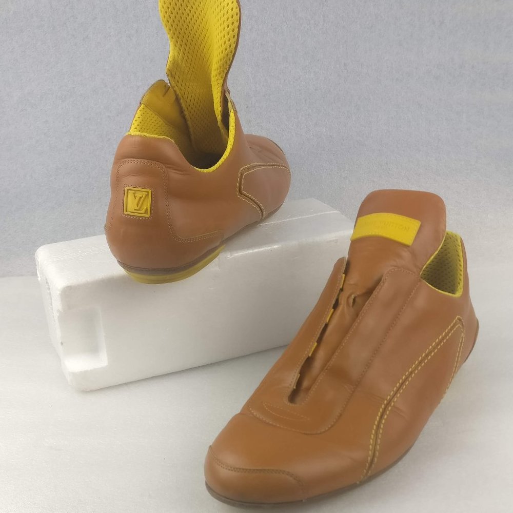 Louis Vuitton LV Logo Men LEATHER Grand Prix Driving Oxfords Sneaker shoe 9.5/43